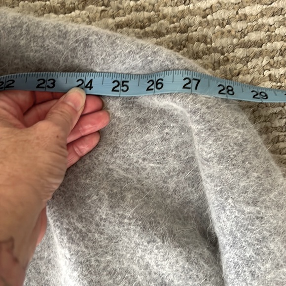 Rare Vintage Sia Bellini Gray Angora Button Up Sweater w/Full Silver Fox Sz L - Picture 10 of 12